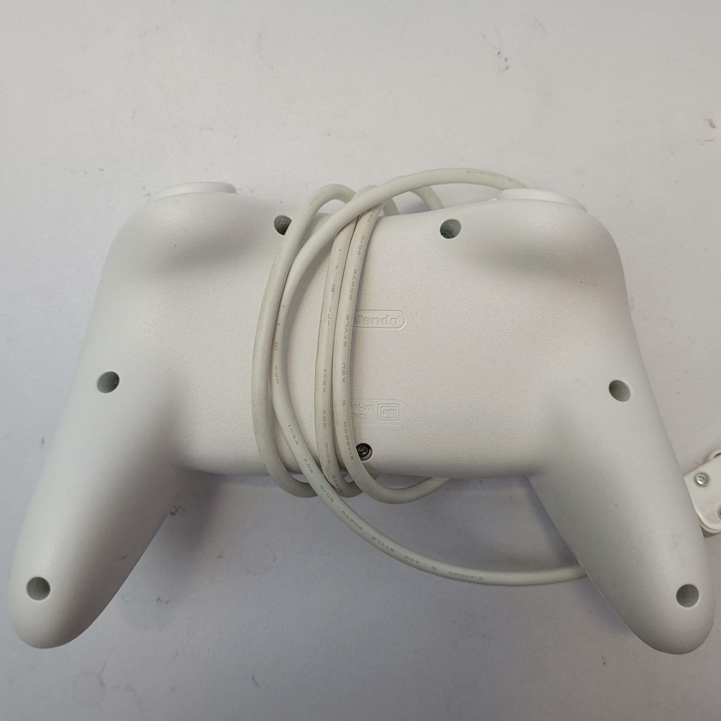 NINTENDO RVL-005 Wii Pro Controller (White) | Grade B