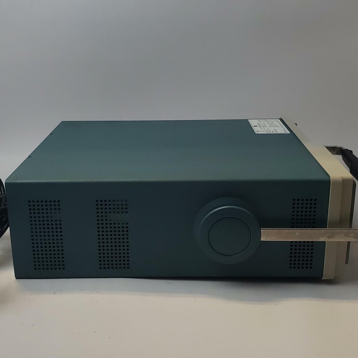 Tektronix 2215 60MHz Oscilloscope | Grade D