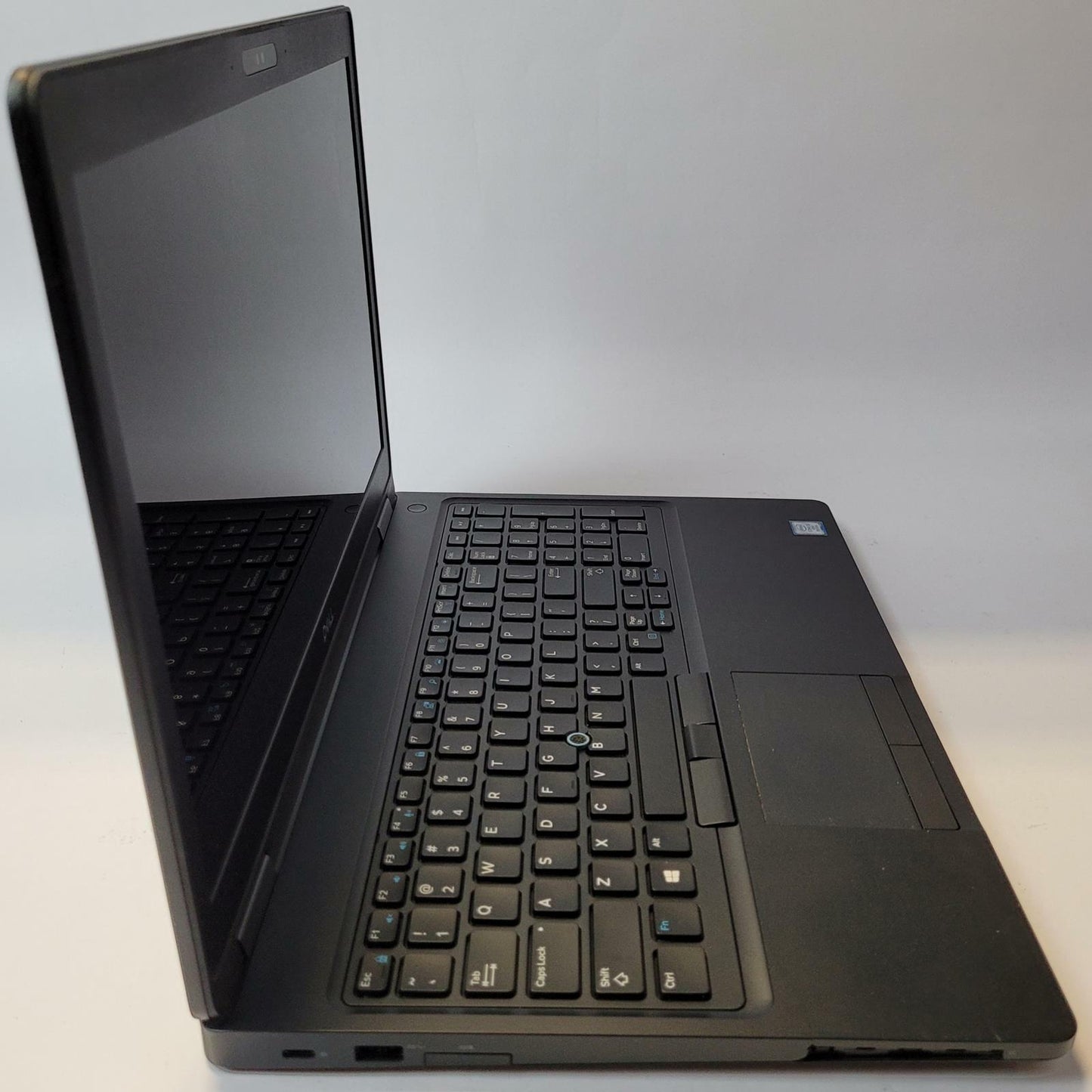 DELL LATITUDE 5590 Windows 11 Home I5-8350U 16GB RAM 128GB M.2 | Grade C