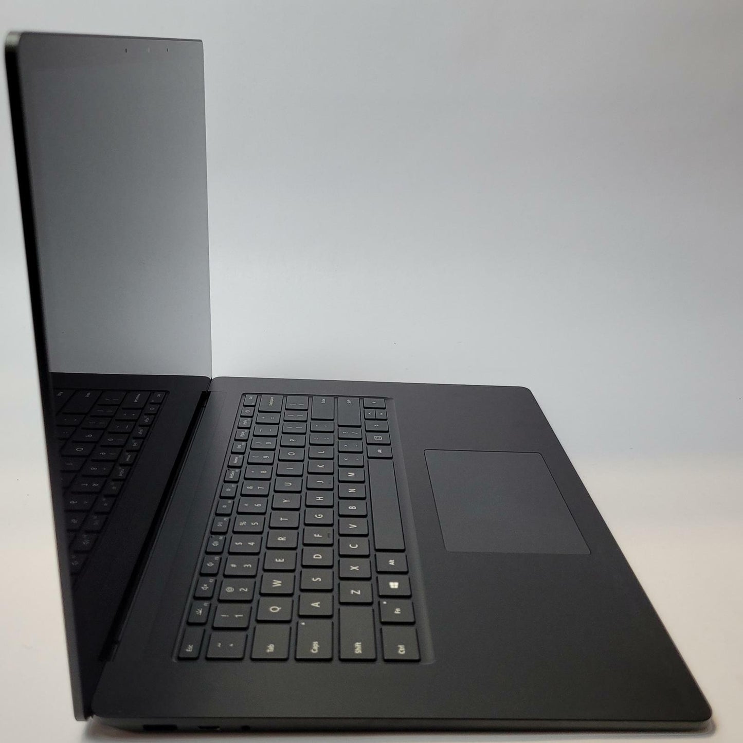 MICROSOFT 1979 Win 11 Home i7-1185G7 16GB RAM 256GB NVME | Grade B | 9913