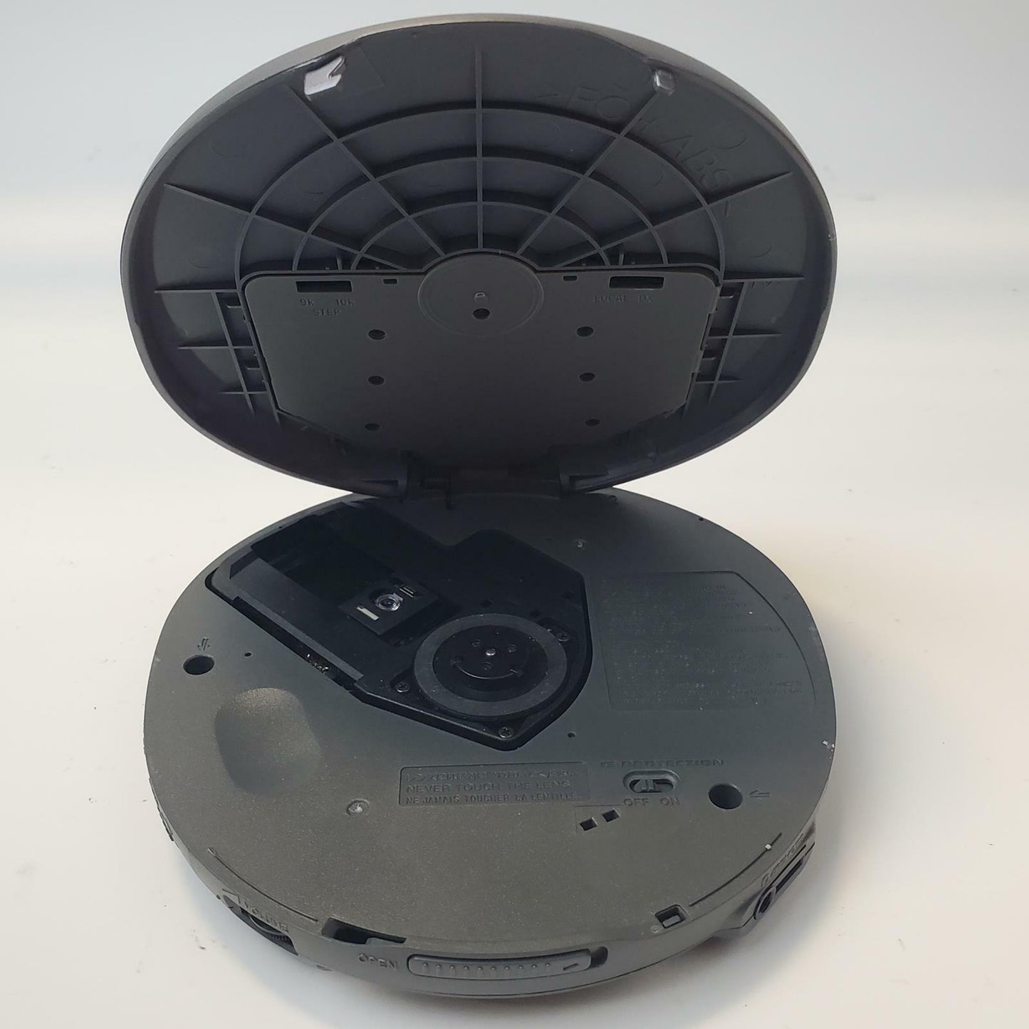 SONY D-FJ61 Portable CD Player Walkman AM/FM Radio | Grade B