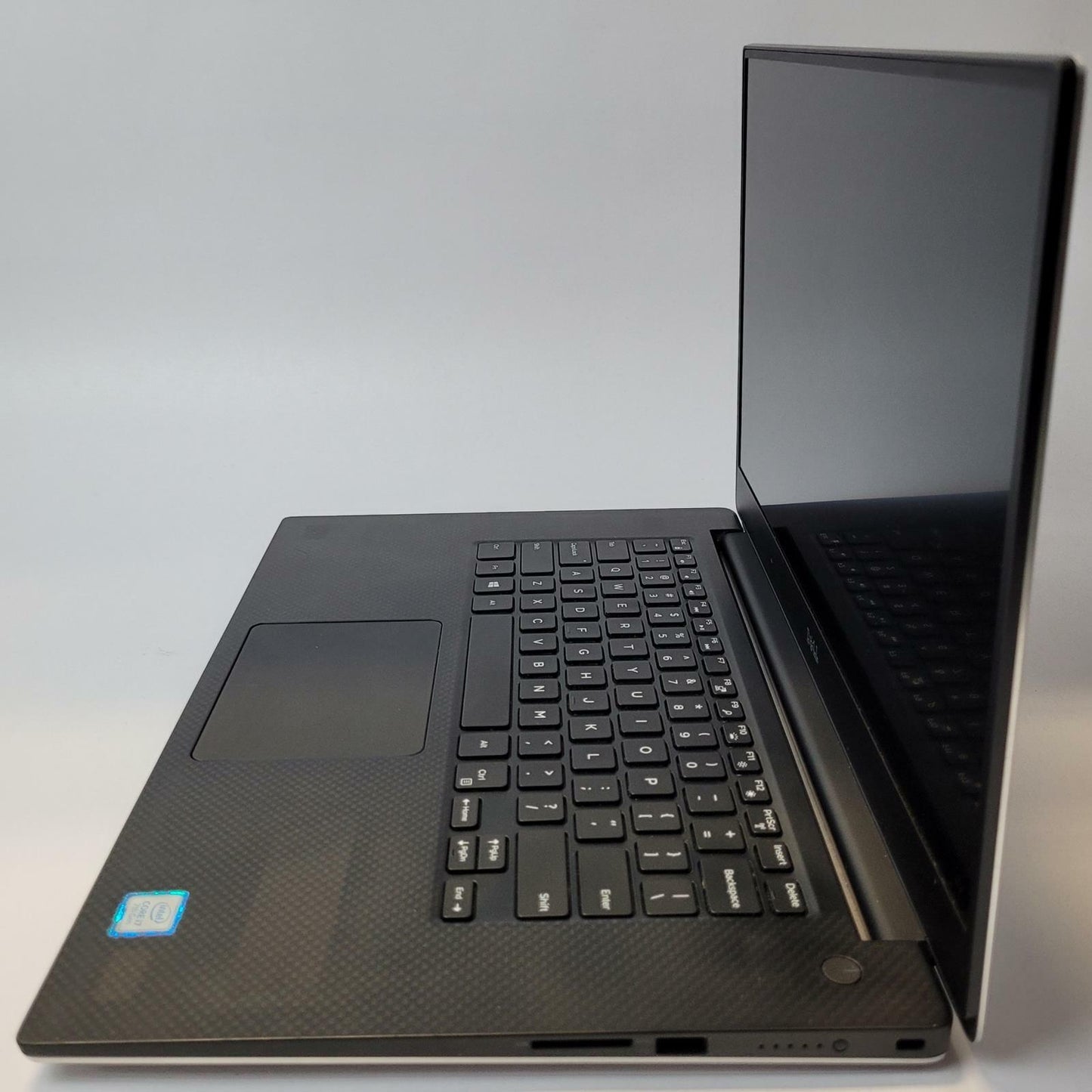 DELL XPS P56F Linux Manjaro i7-7700HQ 16GB RAM 256GB M.2 4GB GPU | Grade B