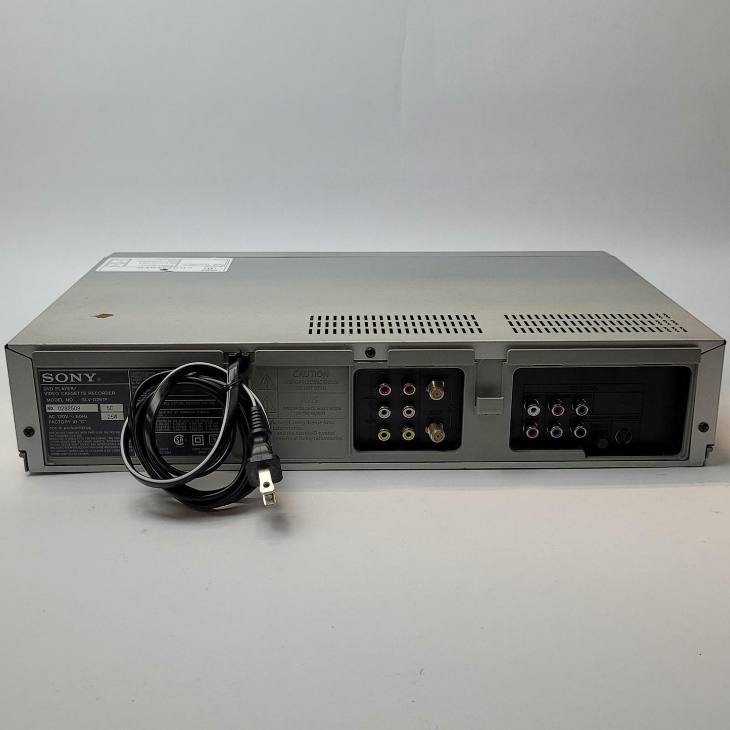 SONY SLV-D261P VCR/DVD Player | Grade B