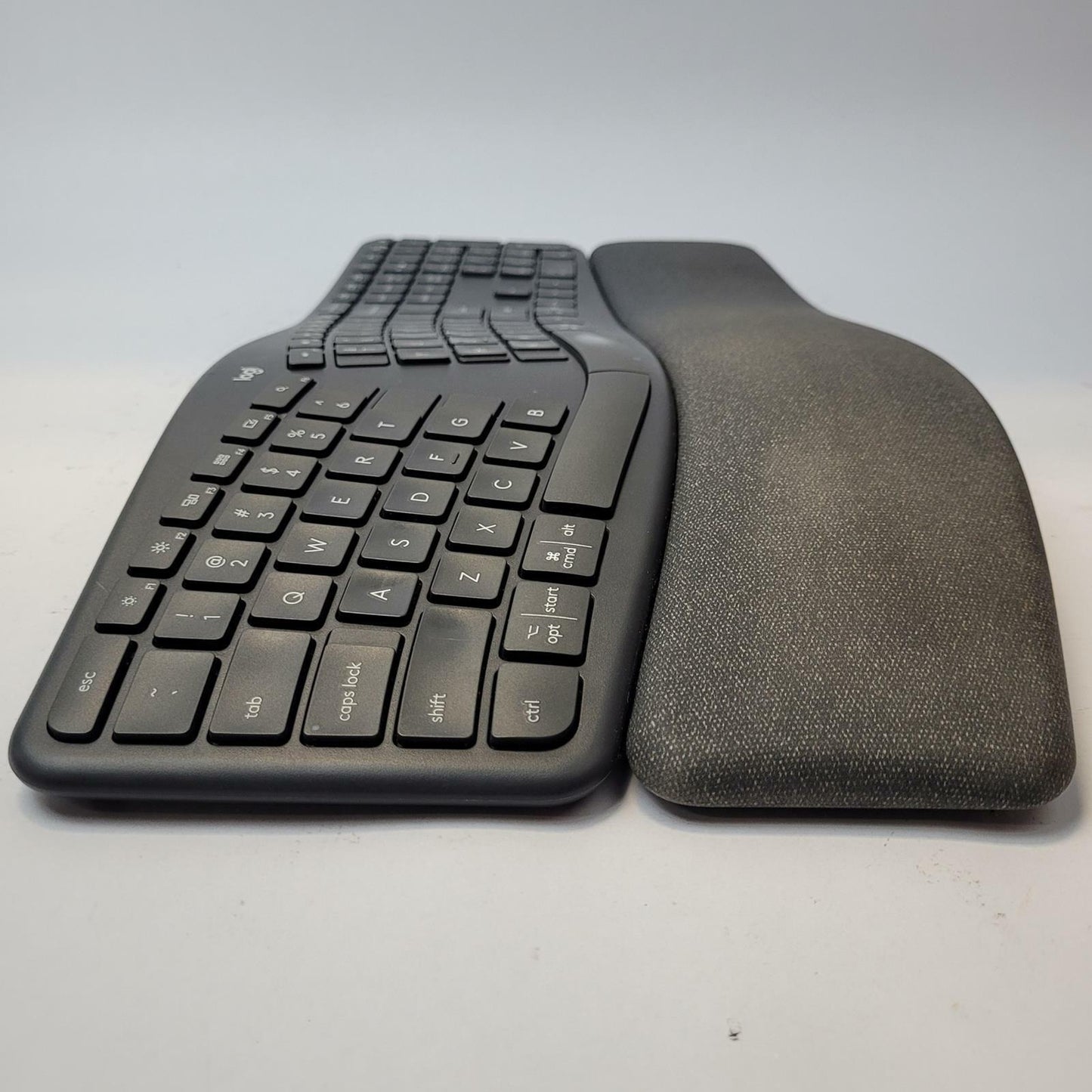 Logitech ERGO K860 USB Wireless Keyboard | Grade A | 7175