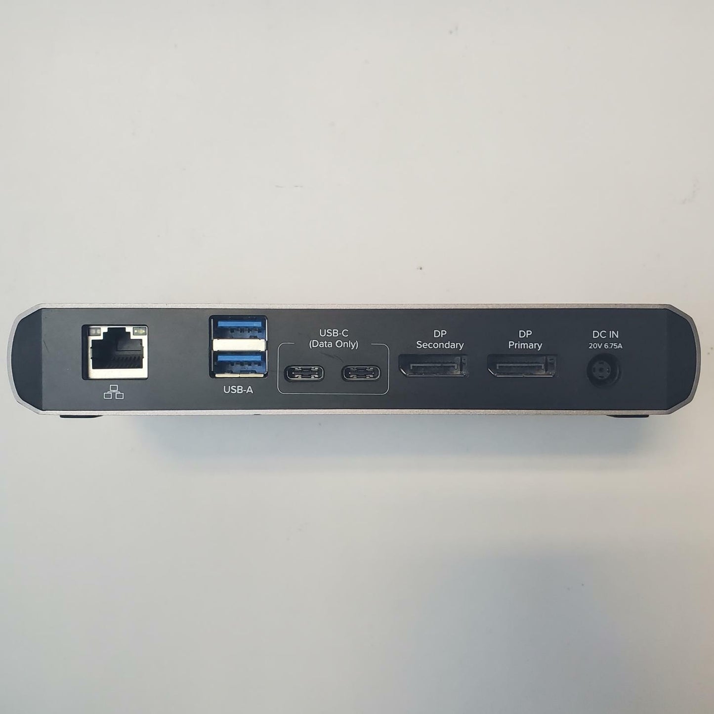 PLUGABLE TBT3-UDC1 Laptop Docking Station | Grade B