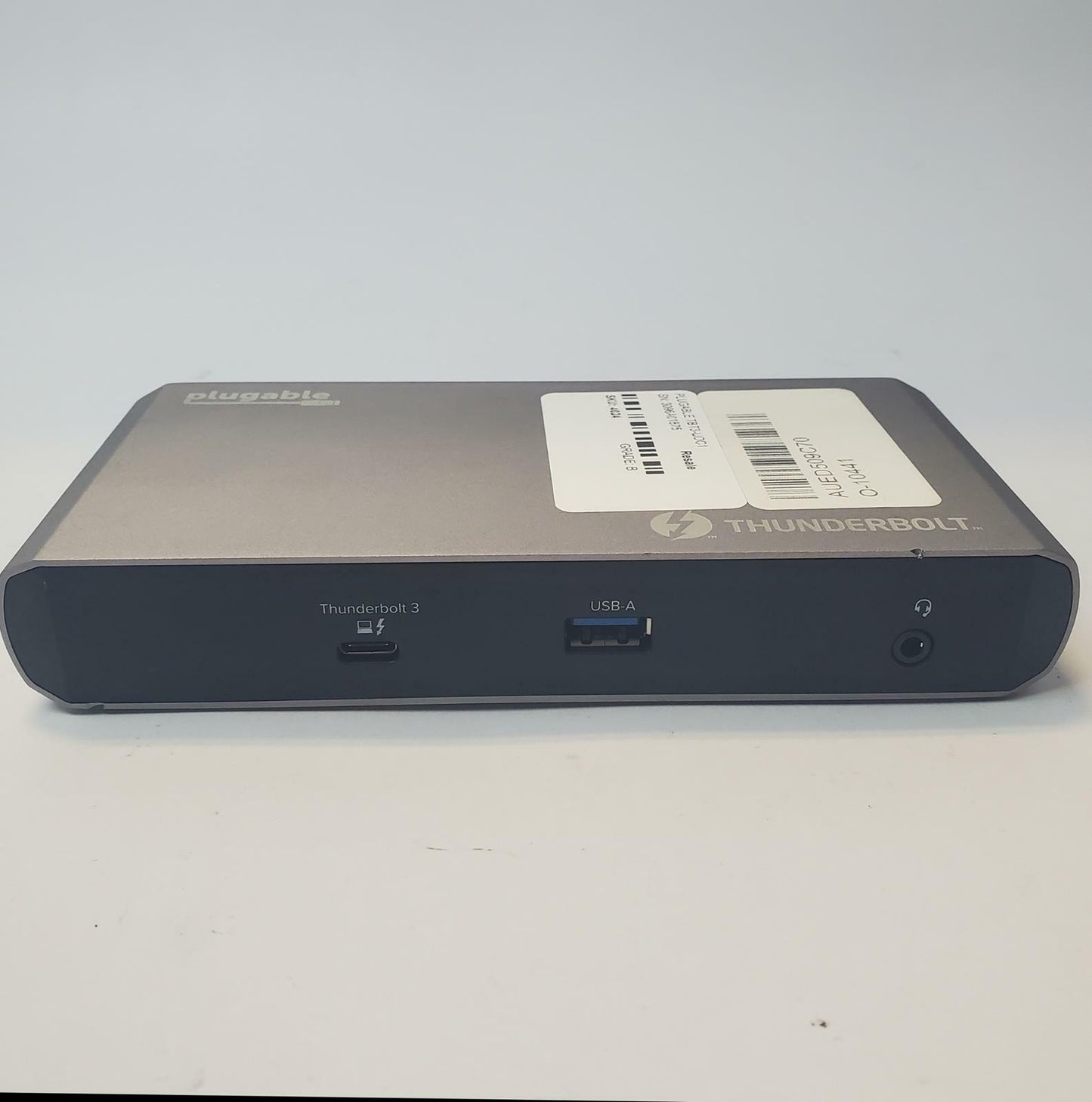 PLUGABLE TBT3-UDC1 Laptop Docking Station | Grade B