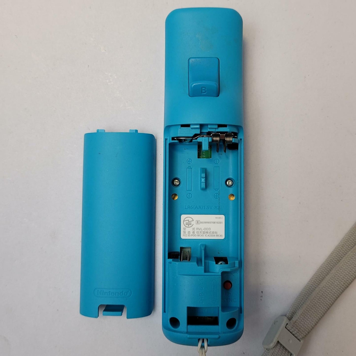 NINTENDO RVL-003 Wii Remote (Blue) | Grade A