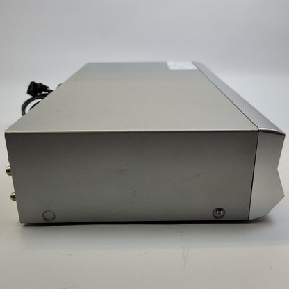 TOSHIBA SD-V392SU VCR/DVD Player w/ Remote | Grade B