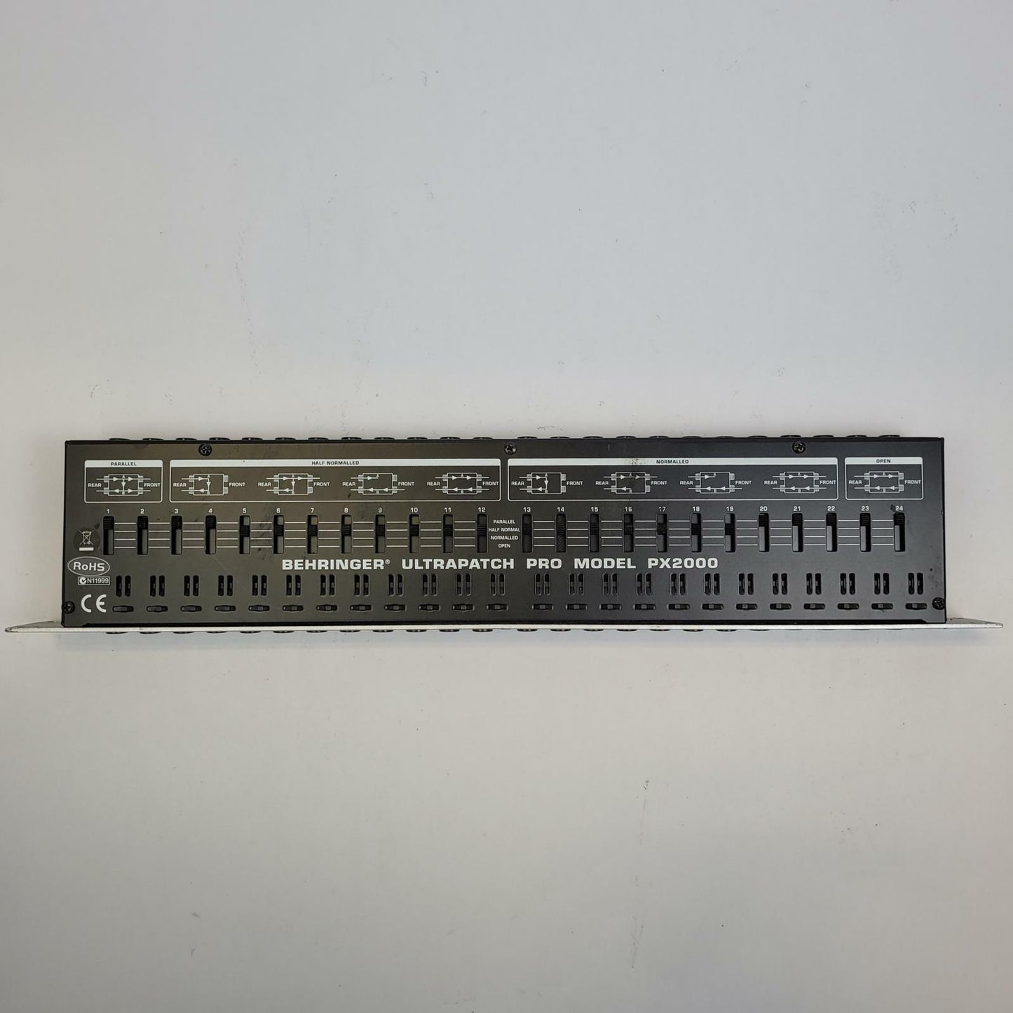 BEHRINGER PX2000 48-Point Patch Bay | Grade A