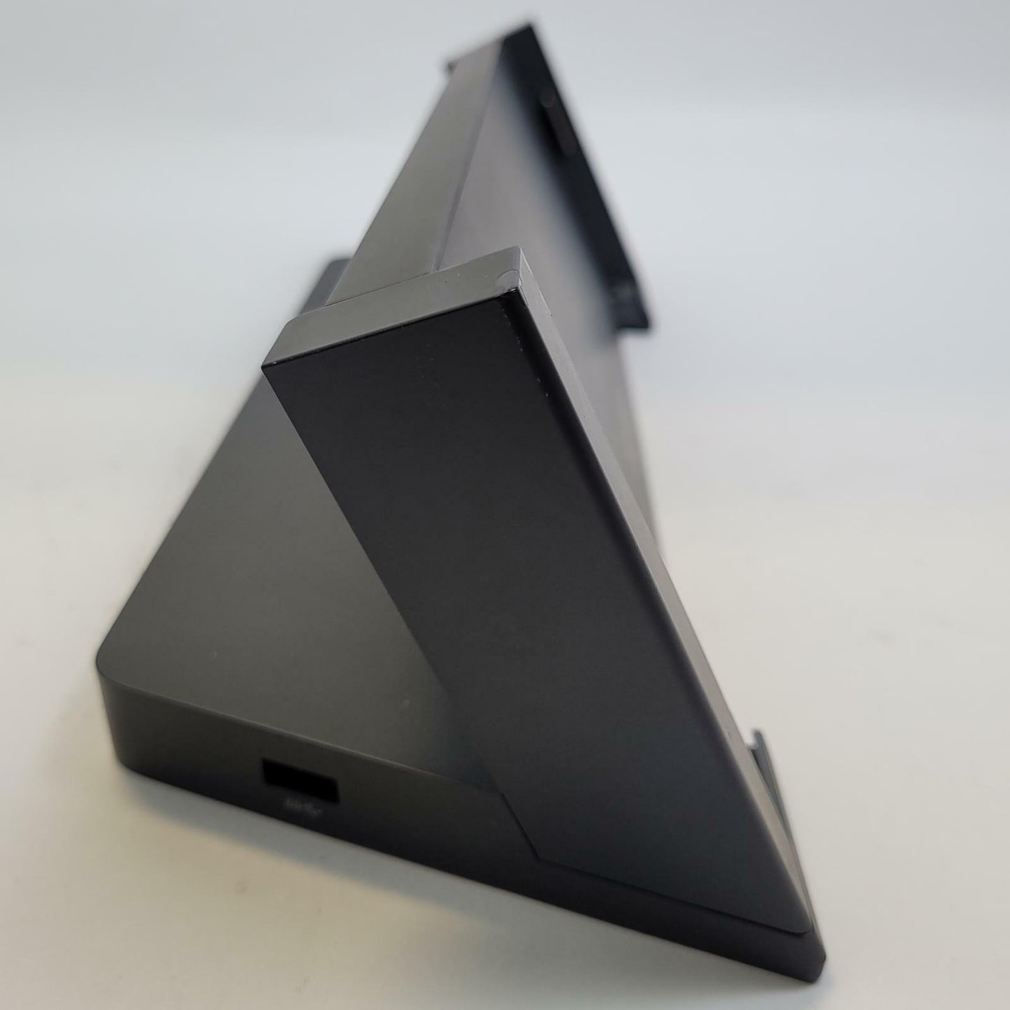 MICROSOFT 1664 Laptop Docking Station | Grade B