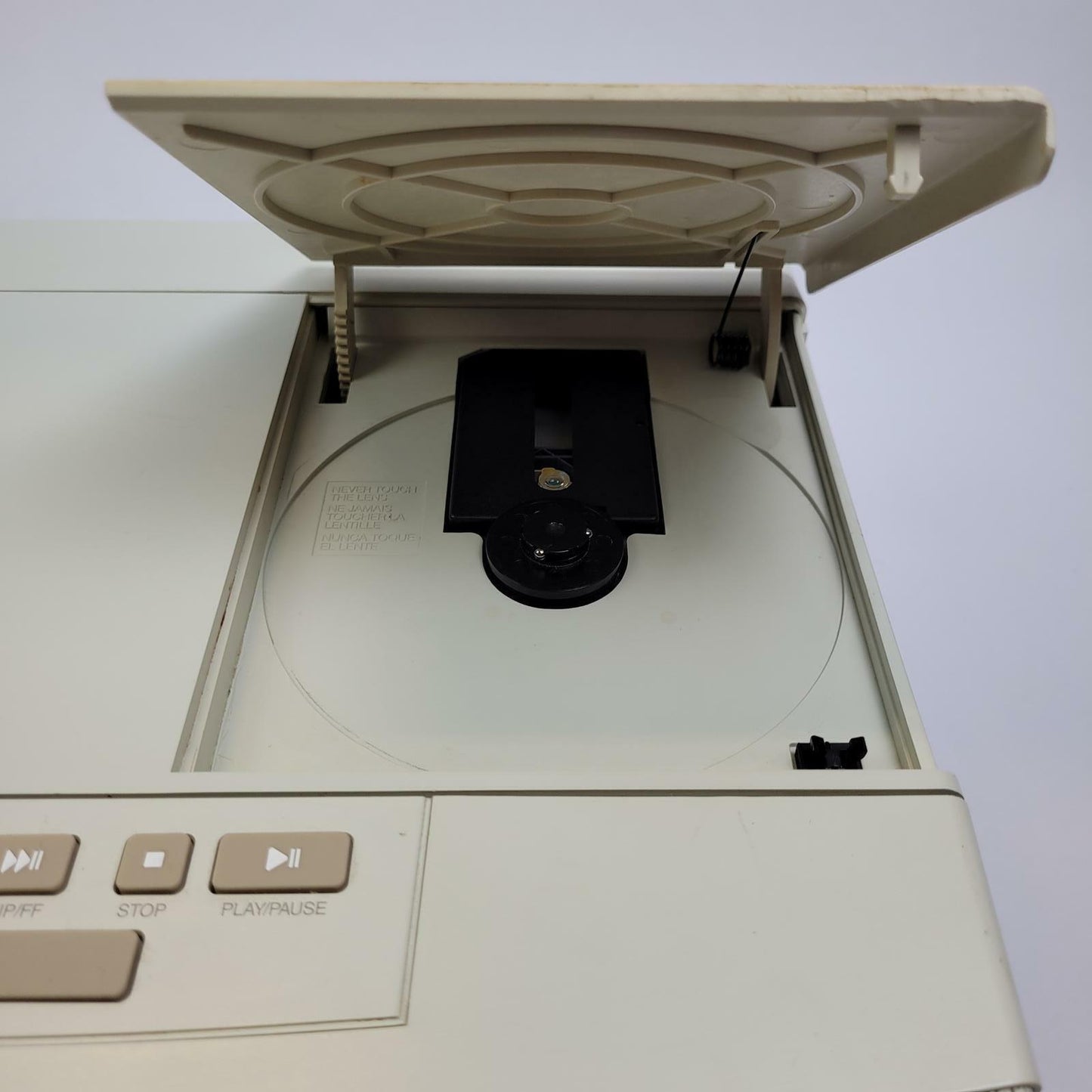 Cambridge Soundworks Henry Kloss 88CD AM/FM Radio/CD Player | Grade B