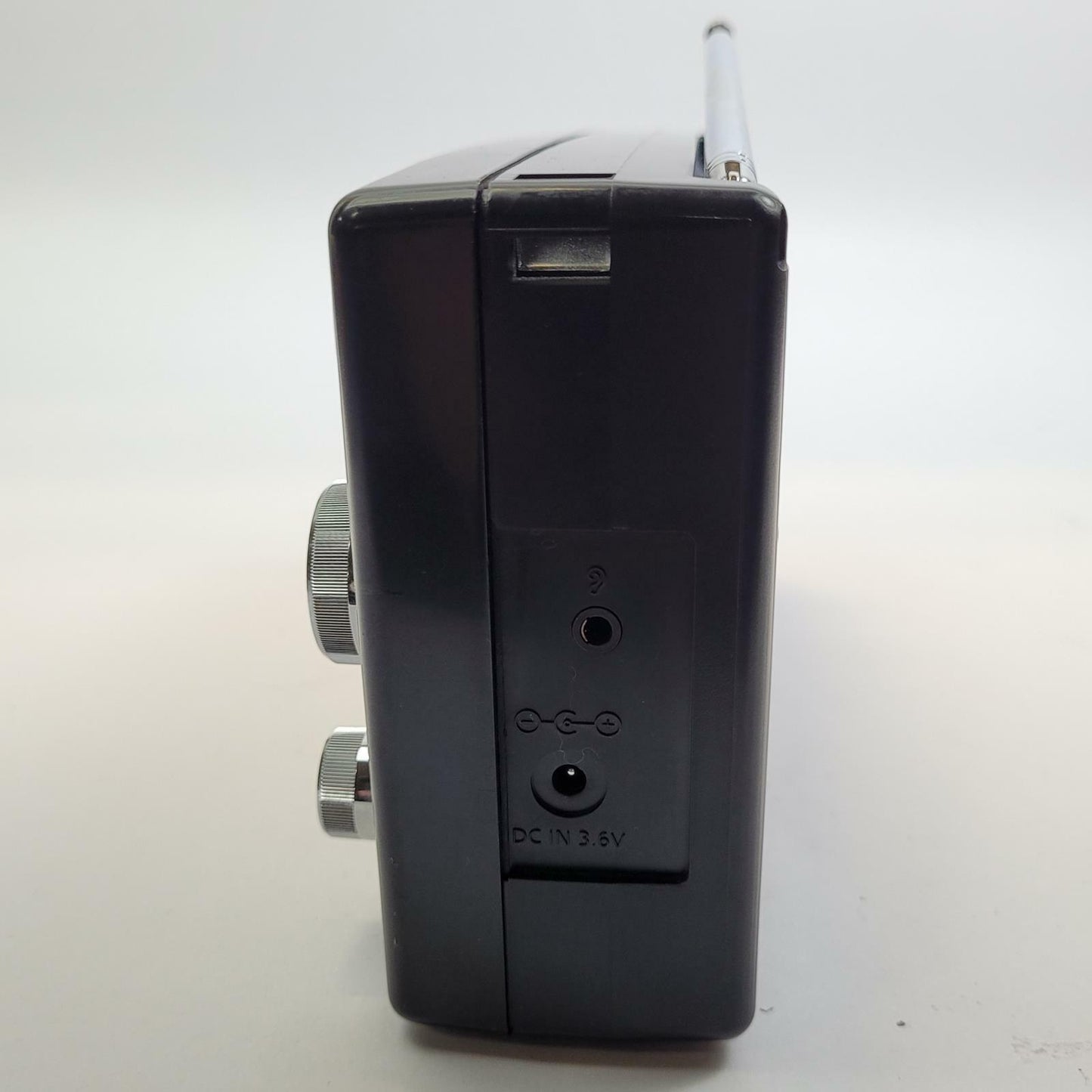 PANASONIC RF-562DD Portable Radio | Grade B