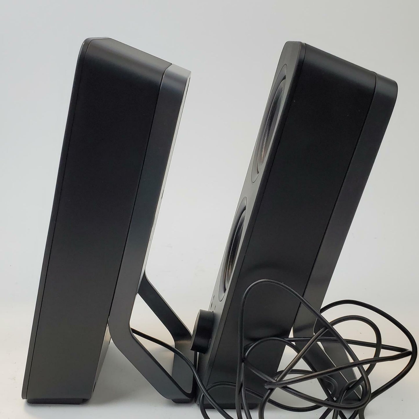 Logitech Z207 2.0 10W Bluetooth Stereo Speaker Pair | Grade B