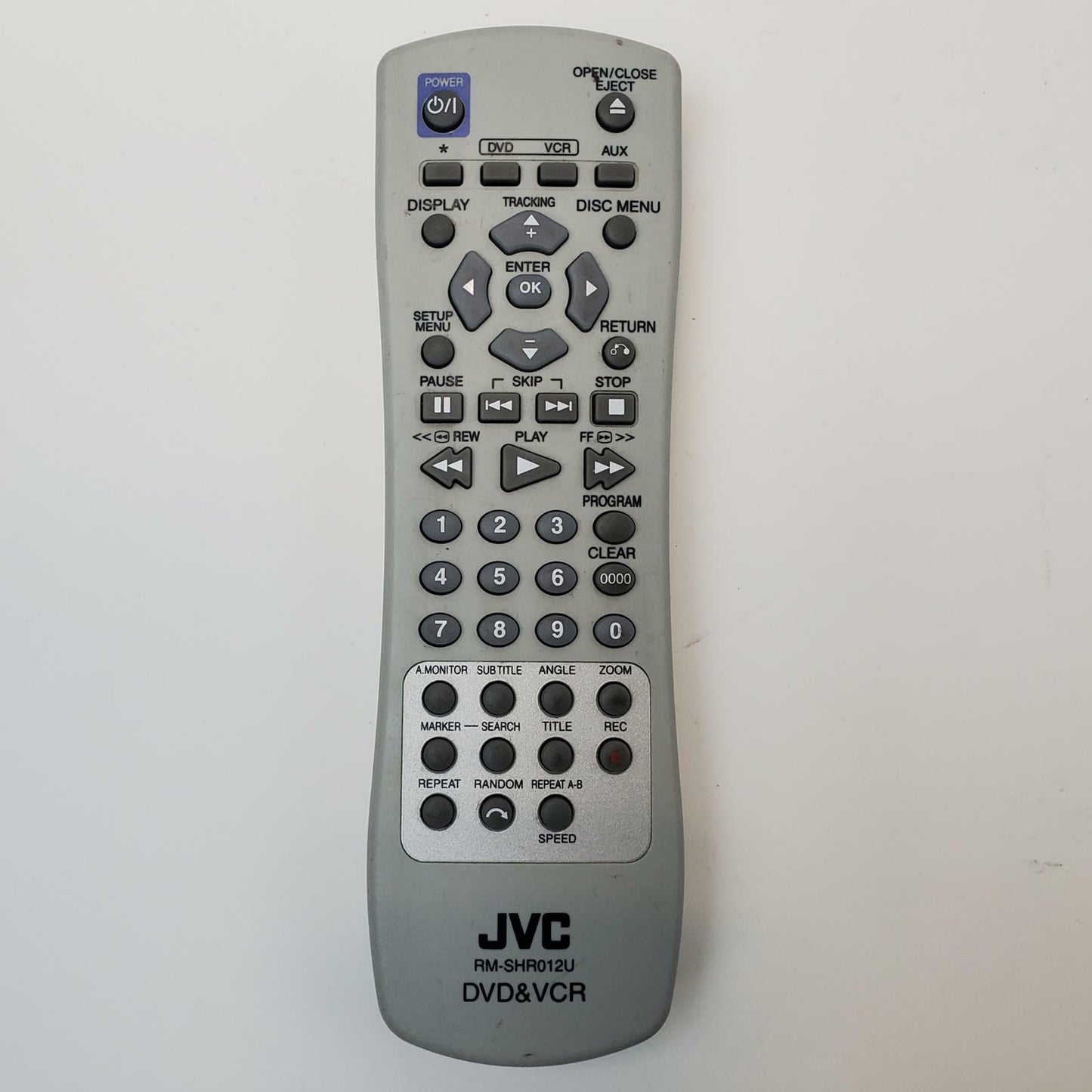 JVC HR-XVC16BU VCR/DVD Player w/ Remote | Grade B
