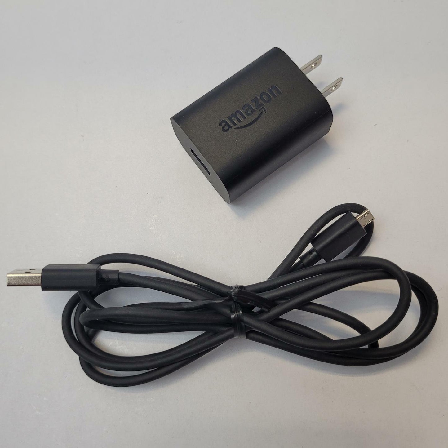 AMAZON RS03QR Echo Dot 2nd Gen Smart Speaker | Grade A