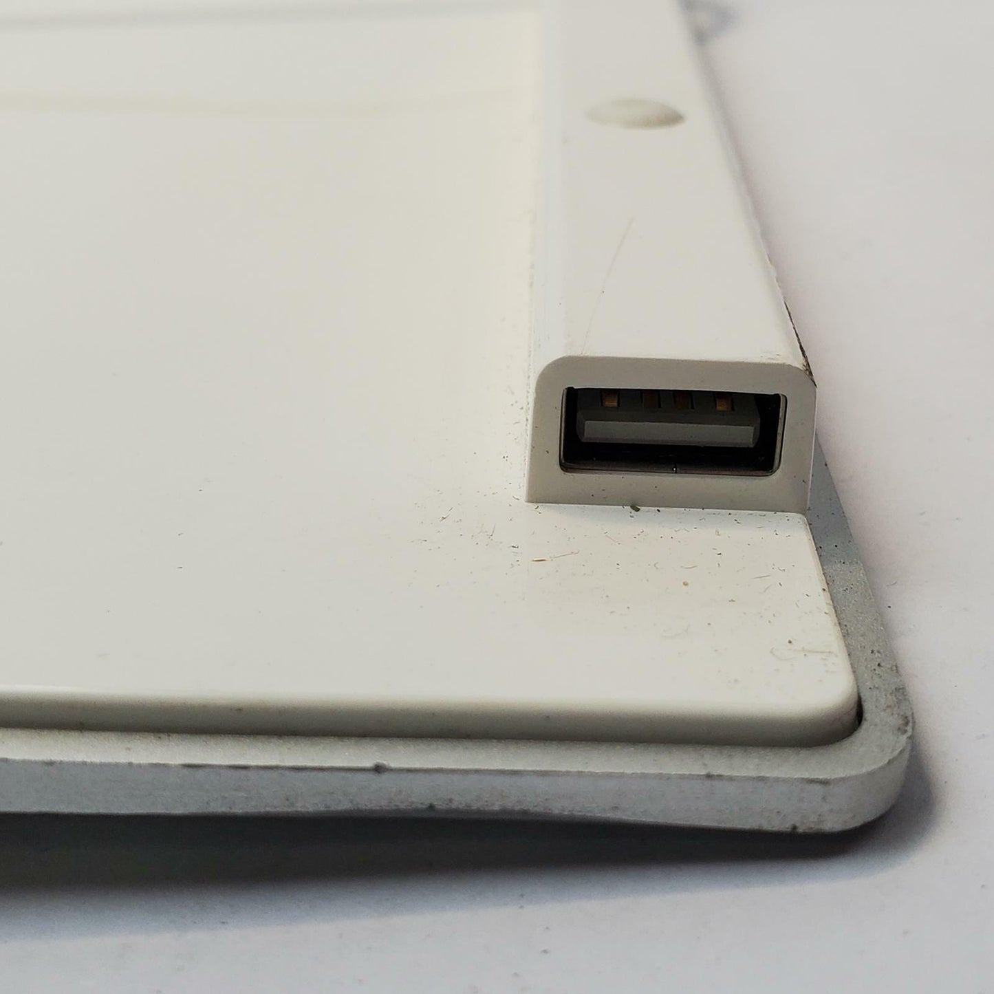 Apple A1243 USB Wired Keyboard | Grade B