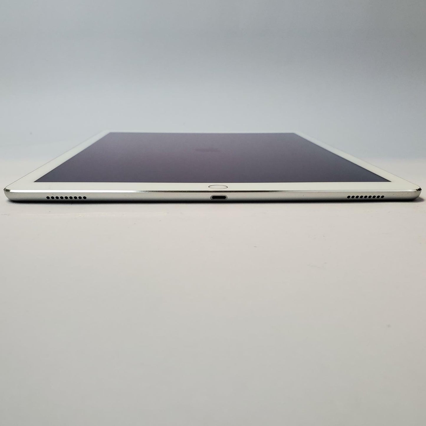 APPLE iPad Pro 12.9" (1st Gen) ML0Q2LL/A 128GB WiFi Tablet (Silver) | Grade C