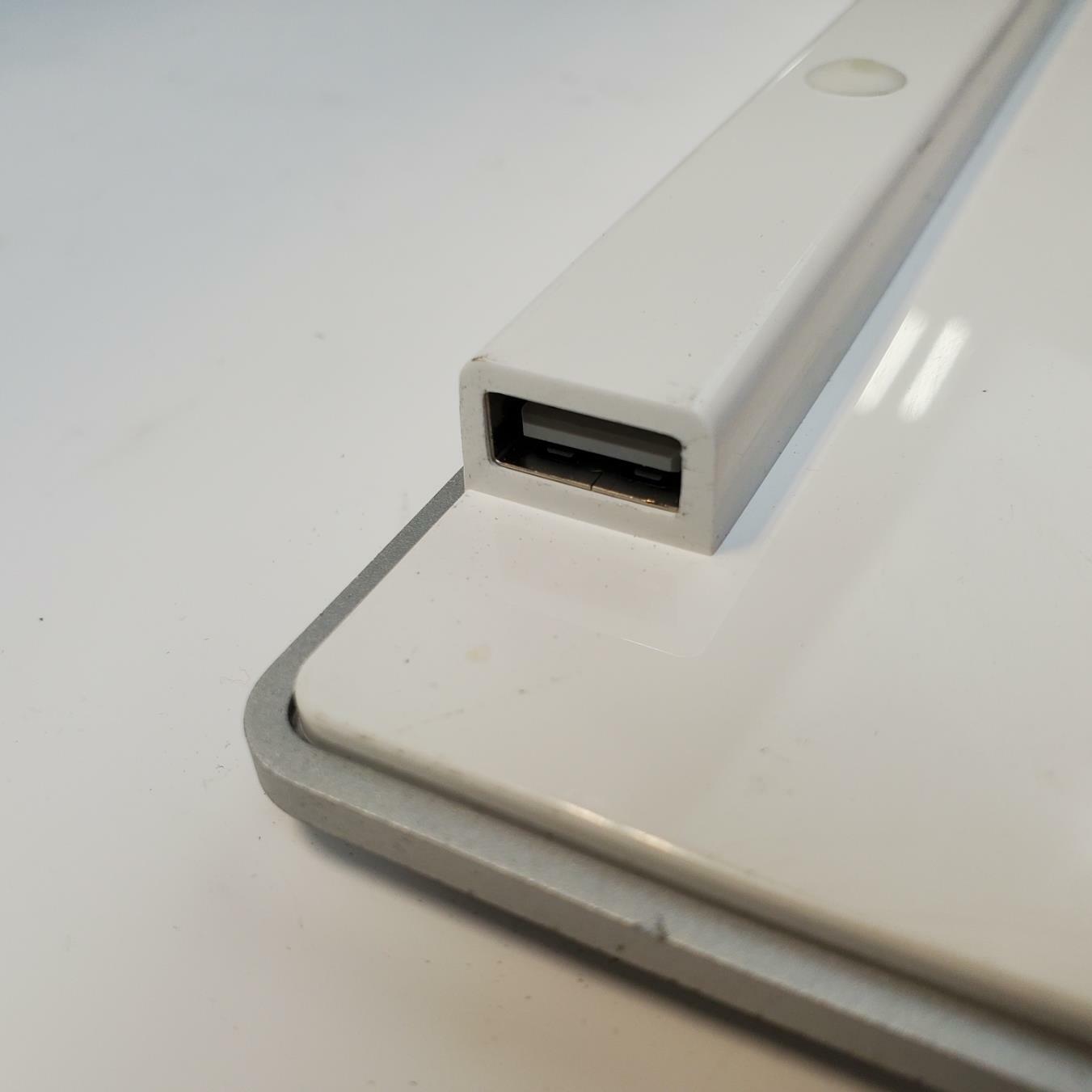 Apple A1243 USB Wired Keyboard | Grade A