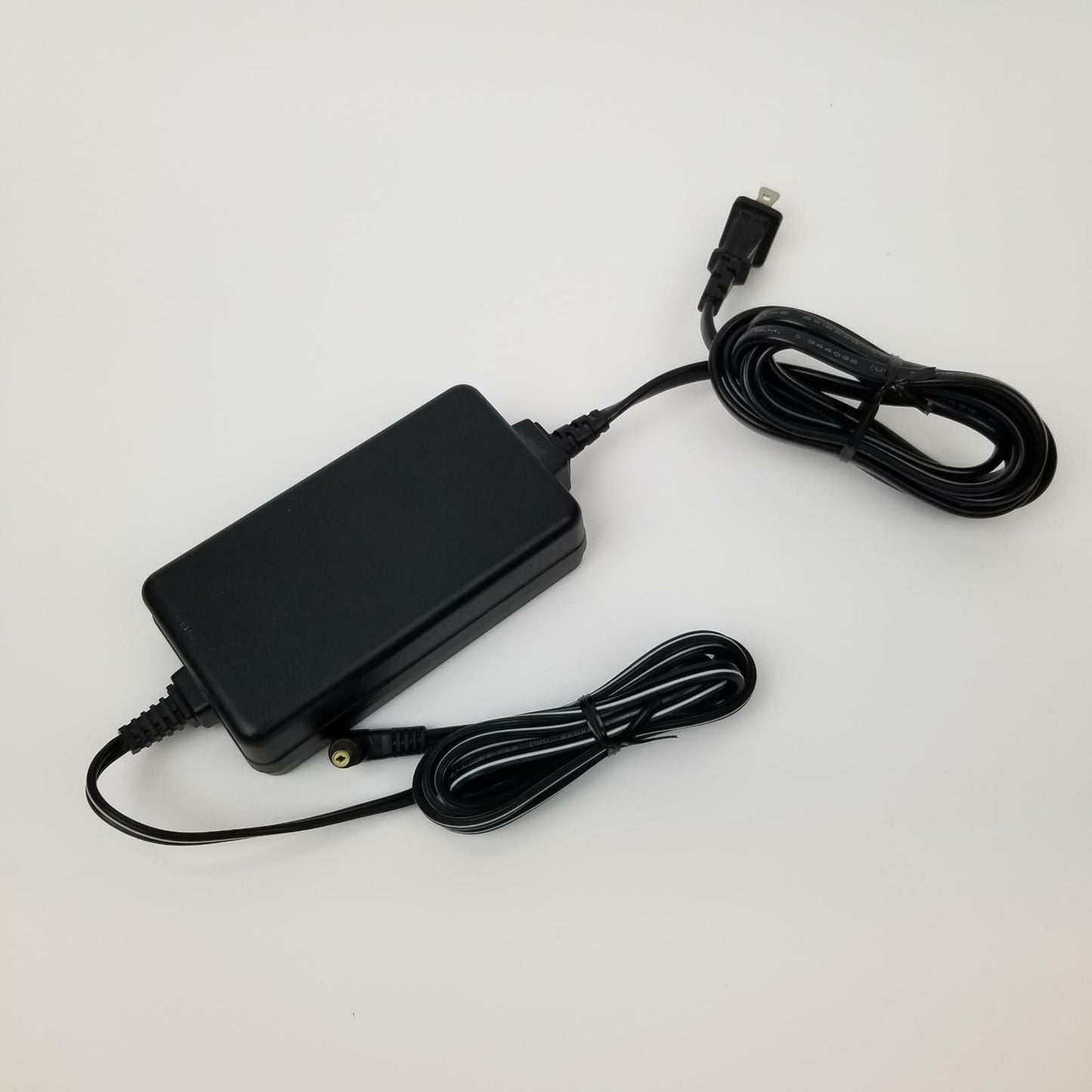 Sharp Hi-8 VL-H880U Camcorder | Grade B