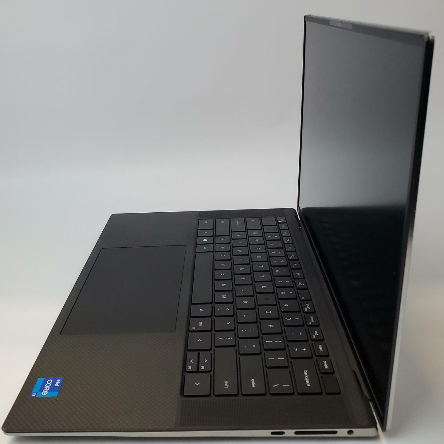 DELL PRECISION 5560 Win 11 Home i7-11800H 32GB RAM 1TB NVME 4GB GPU | Grade C