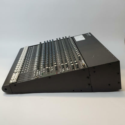 MACKIE CR1604VLZ Pro 16-Channel Mic/Line Mixer | Grade B