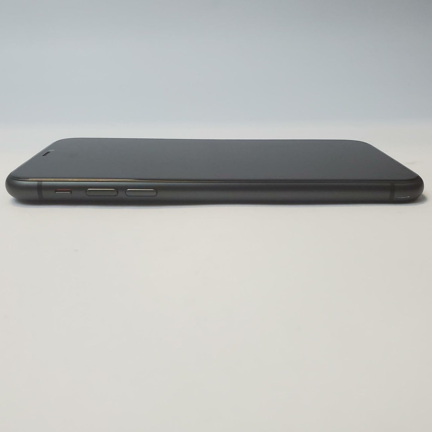 APPLE IPHONE 11 MHC43LL/A 64GB Unlocked Smartphone (Black) | Grade C