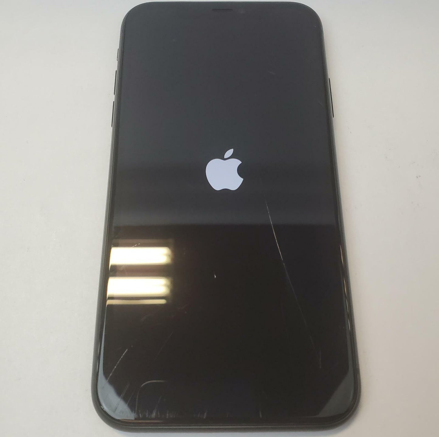 APPLE IPHONE 11 MHC43LL/A 64GB Unlocked Smartphone (Black) | Grade C