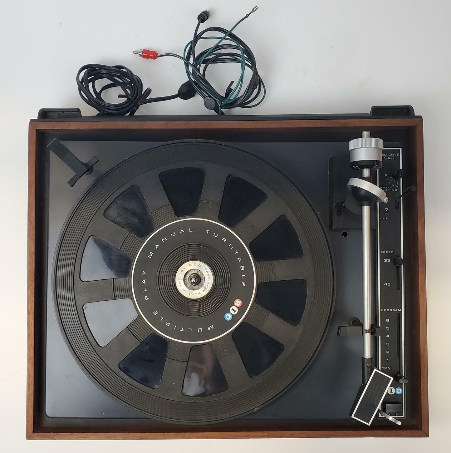 BIC 940 Belt Drive Manual/Automatic Turntable | Grade B