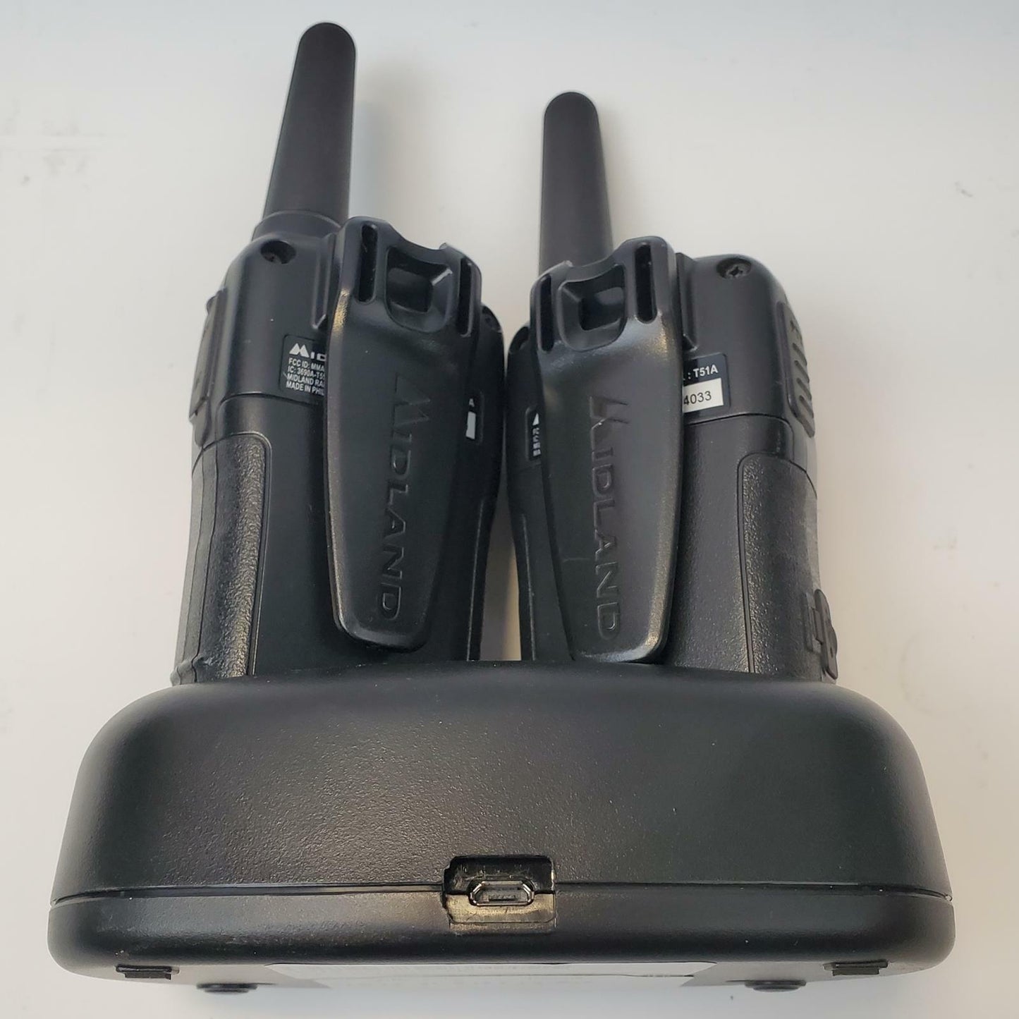 MIDLAND T51A Walkie Talkie 2-Pack w/ Charging Stand | Grade B