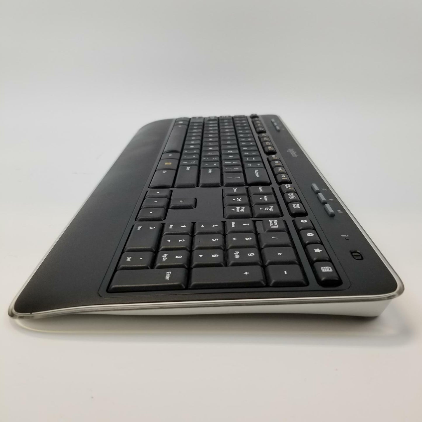 Logitech K520 Wireless Keyboard | Grade B