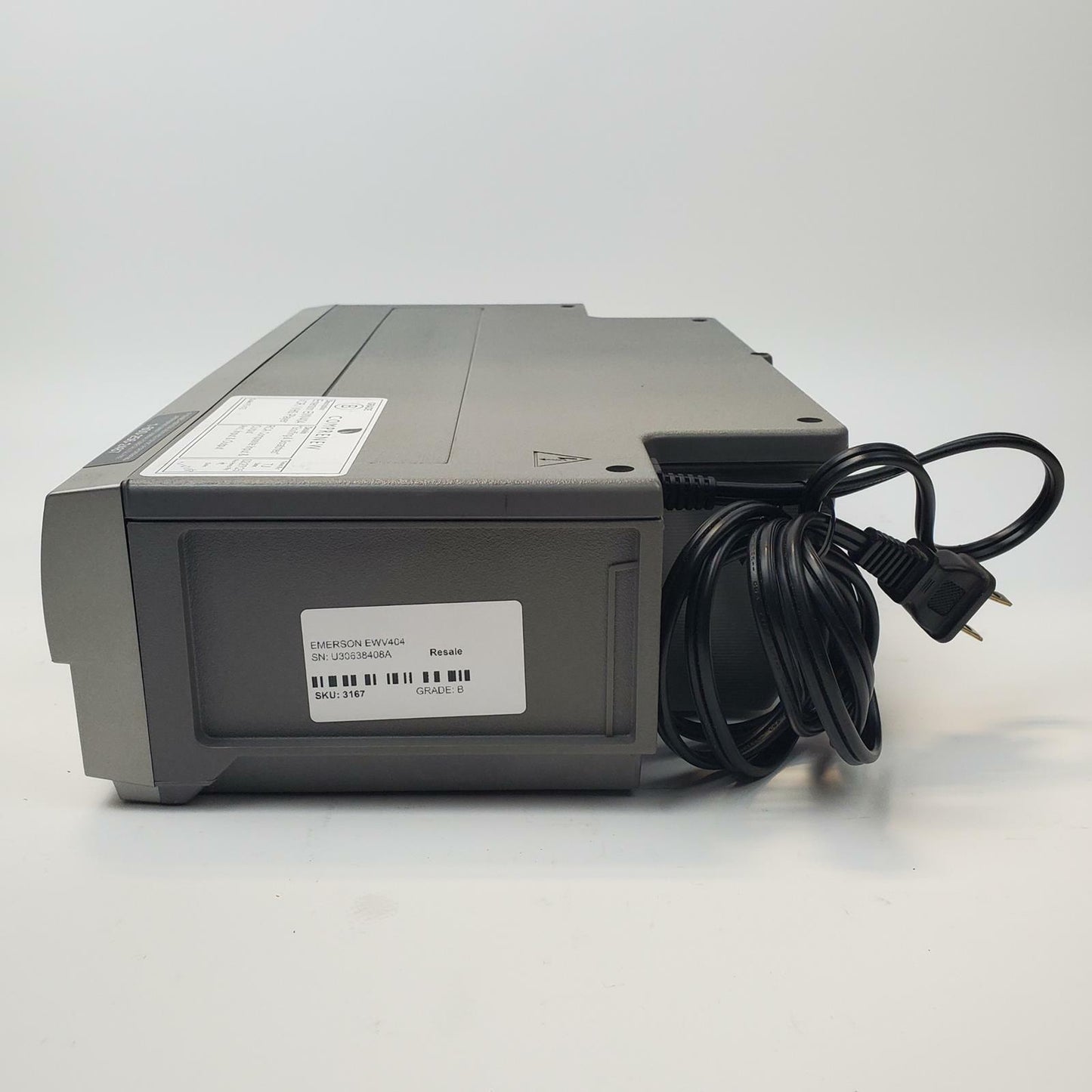 Emerson EWV404 VCR/VHS Player | Grade B