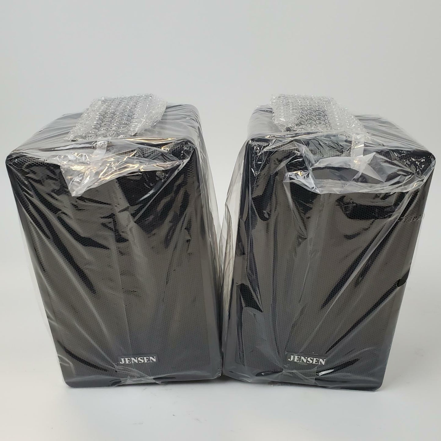 Jensen JS43 Stereo Indoor/Outdoor Speaker Pair | Grade A