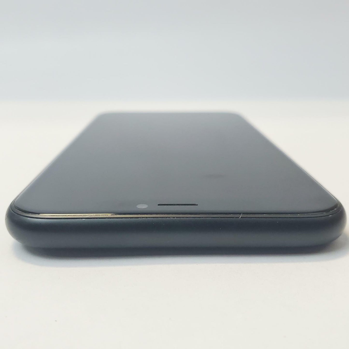 APPLE iPhone XR MT302LL/A 64GB Verizon Locked (Black) | Grade C | 9342