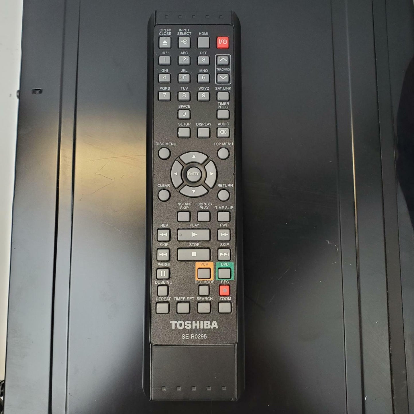 TOSHIBA DR570KU DVD Recorder/Player w/ Remote | Grade D