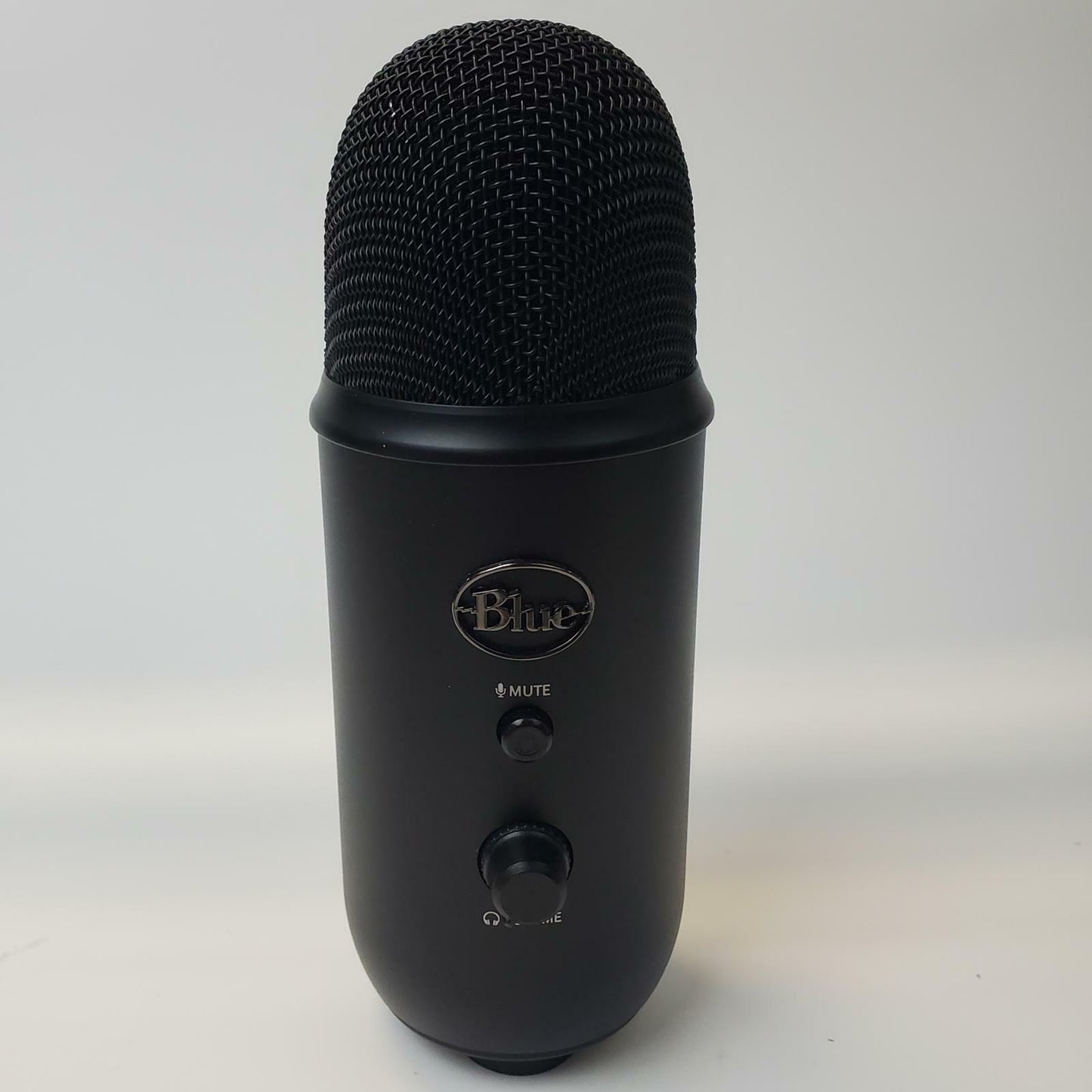 Blue Yeti Blackout Edition USB Microphone | Grade B