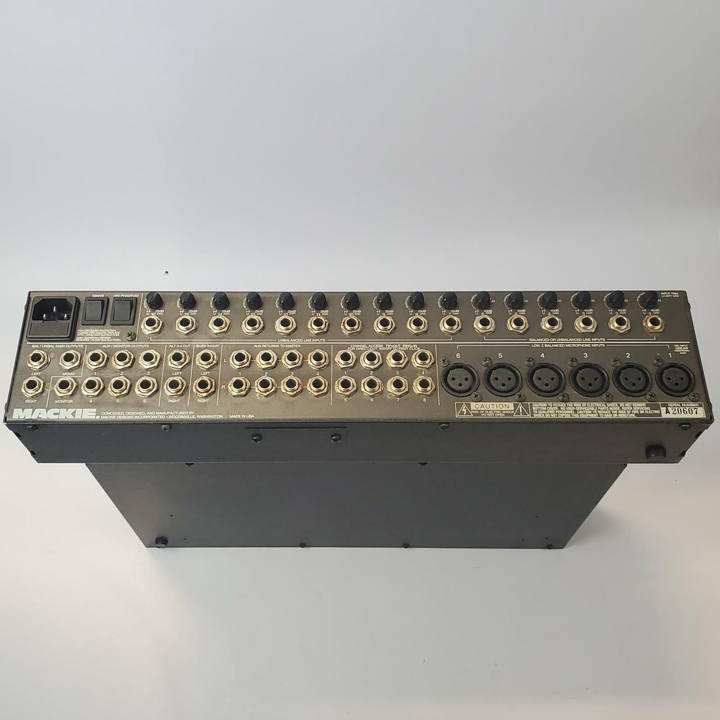 MACKIE CR1604 16-Channel Mic/Line Mixer | Grade B