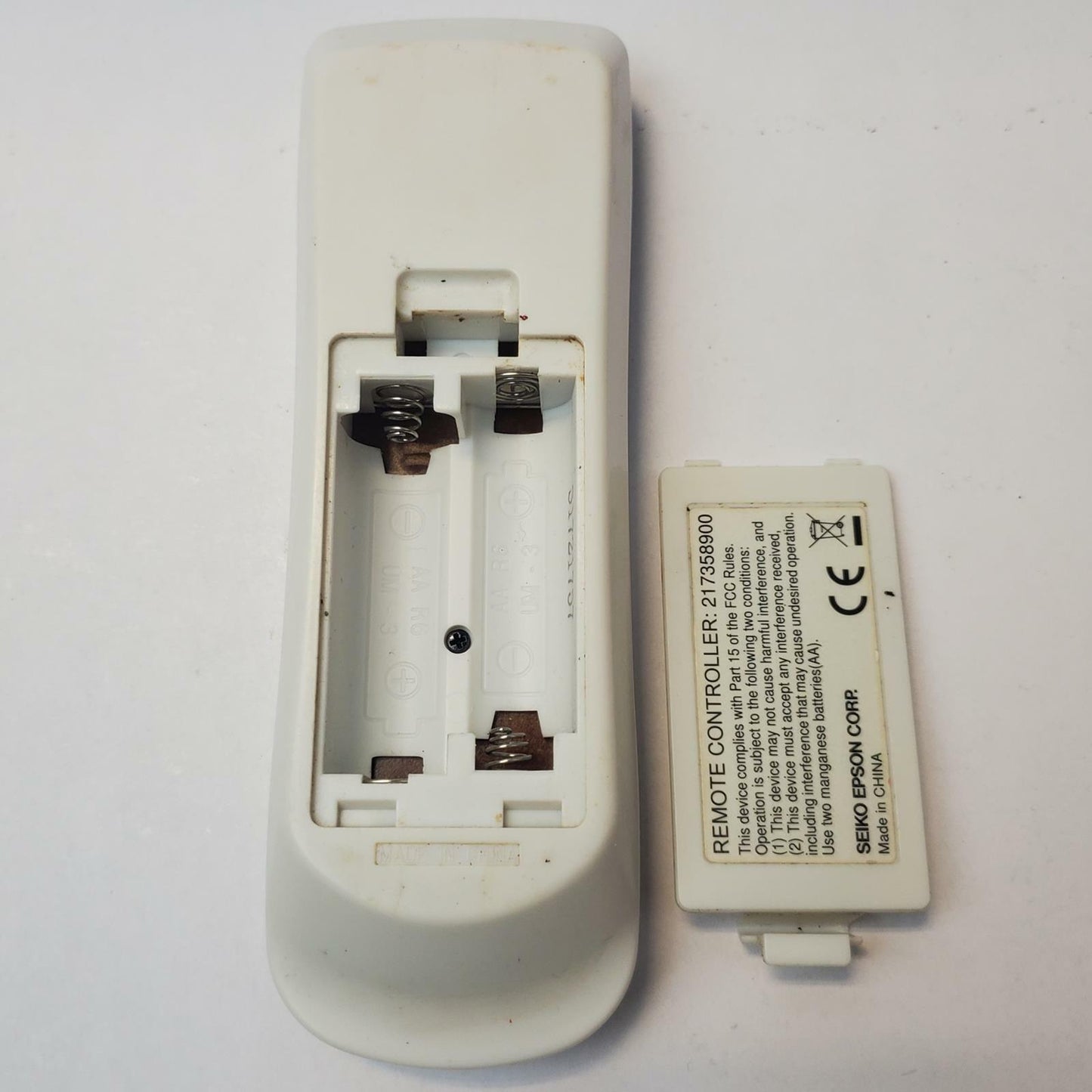 EPSON 685WI Ultra Short Throw Digital Projector + Remote | Grade B | 9042