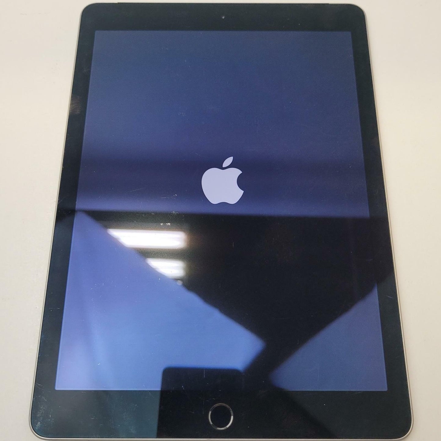 APPLE IPAD AIR 2 MGJY2LL/A 64GB WiFi + Cellular Tablet SPACE GRAY | Grade C