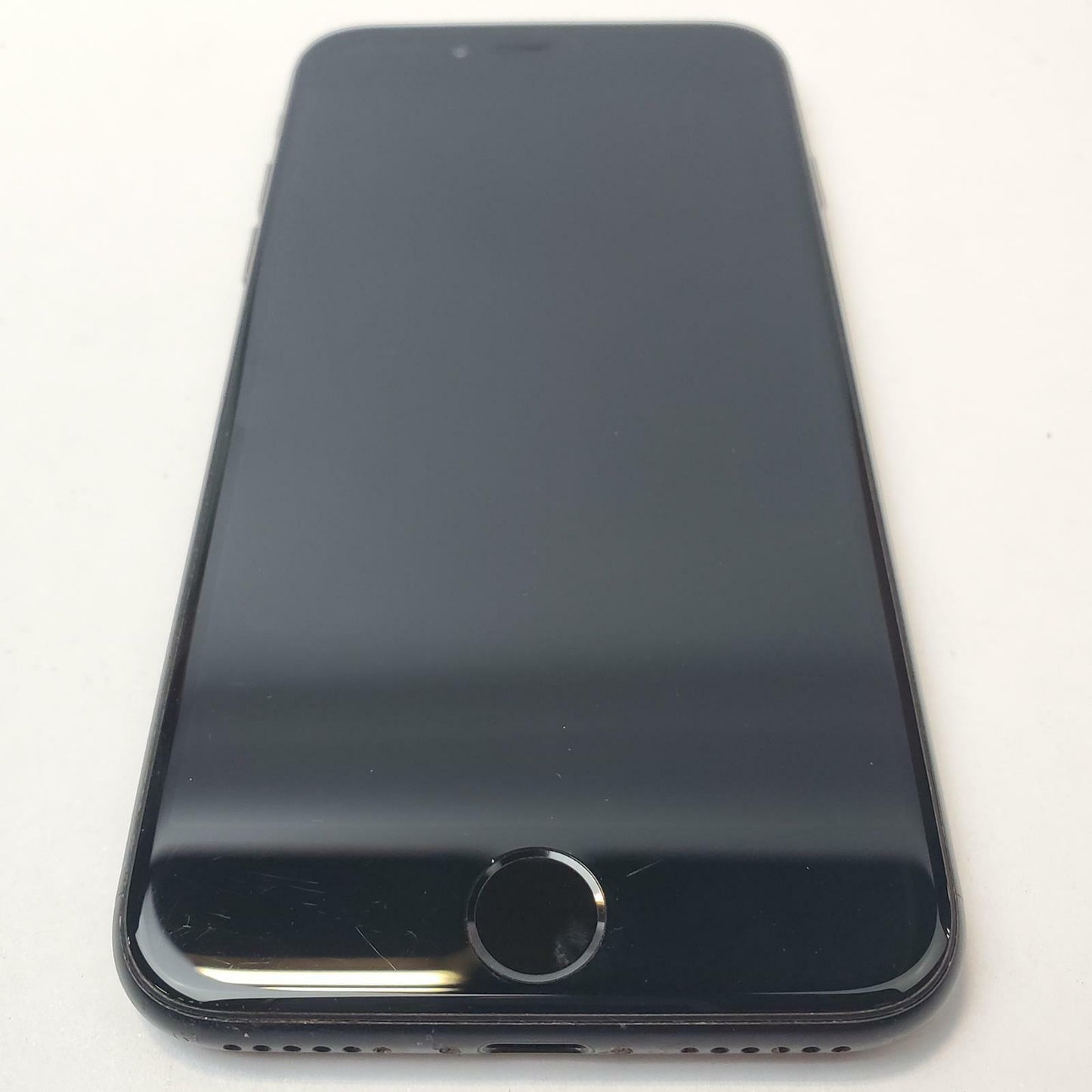 Apple iPhone SE MHG43LL/A 2nd Gen 64GB Unlocked Smartphone (Black) | Grade C