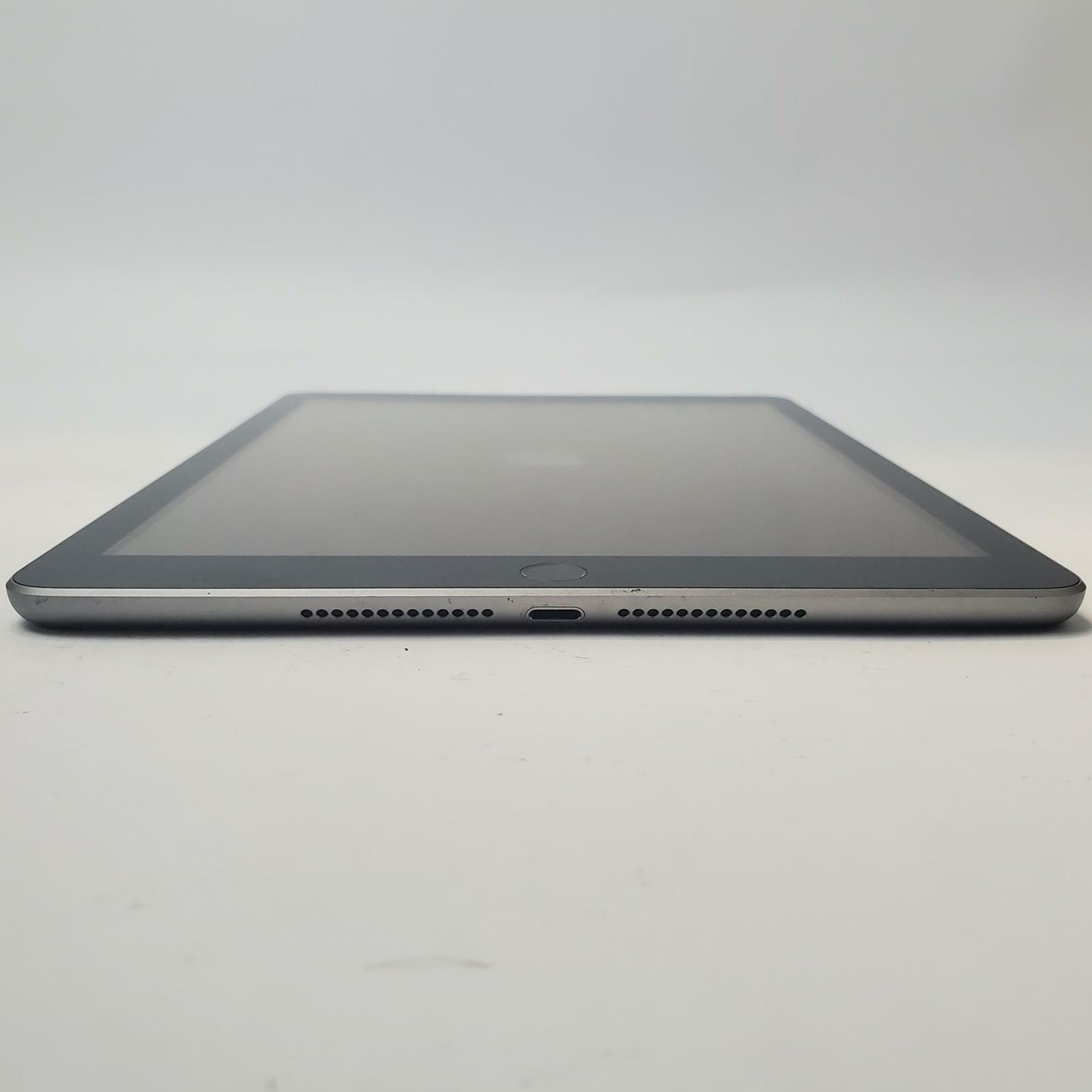 Apple iPad 6 MR7C2LL/A A1954 128GB 9.7" Tablet (Space Gray) | Grade C