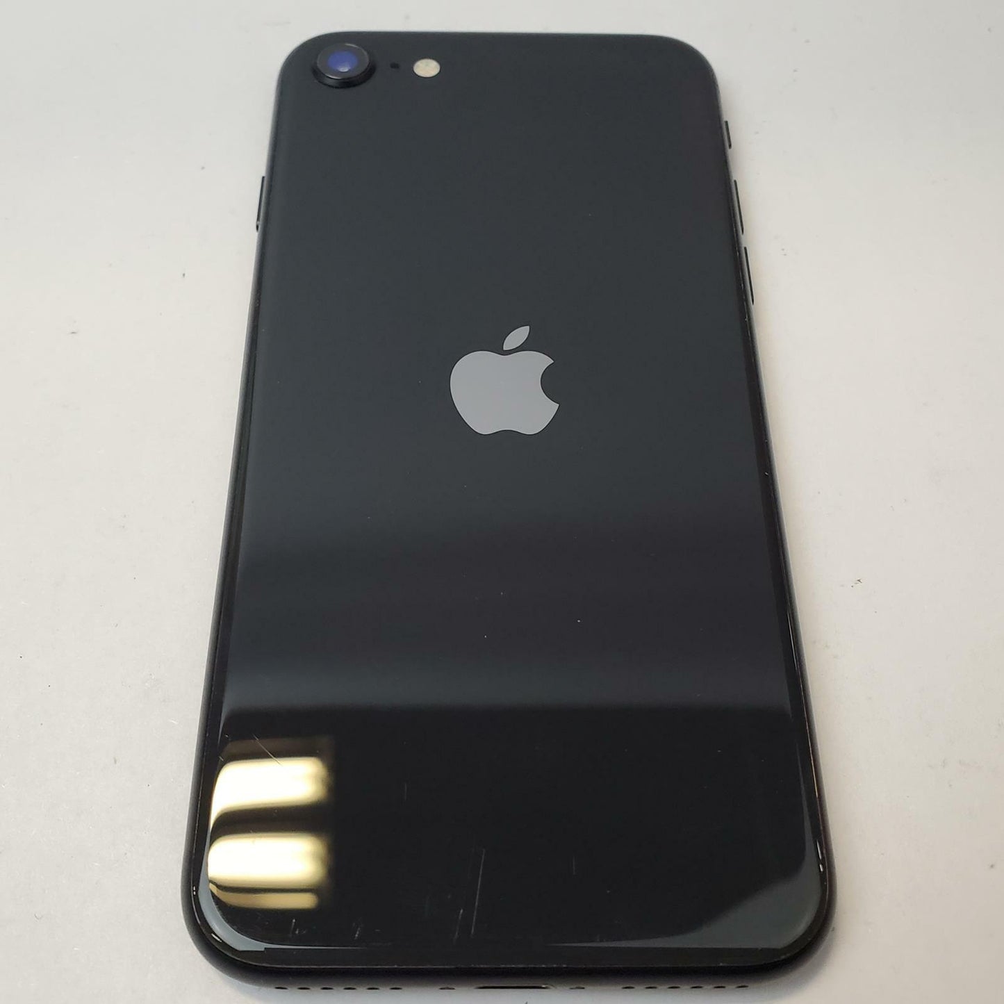 Apple iPhone SE MHG43LL/A 2nd Gen 64GB Unlocked Smartphone (Black) | Grade B