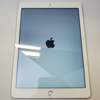 Apple iPad 5 MP2G2LL/A A1822 32GB 9.7" Tablet (Silver) | Grade C