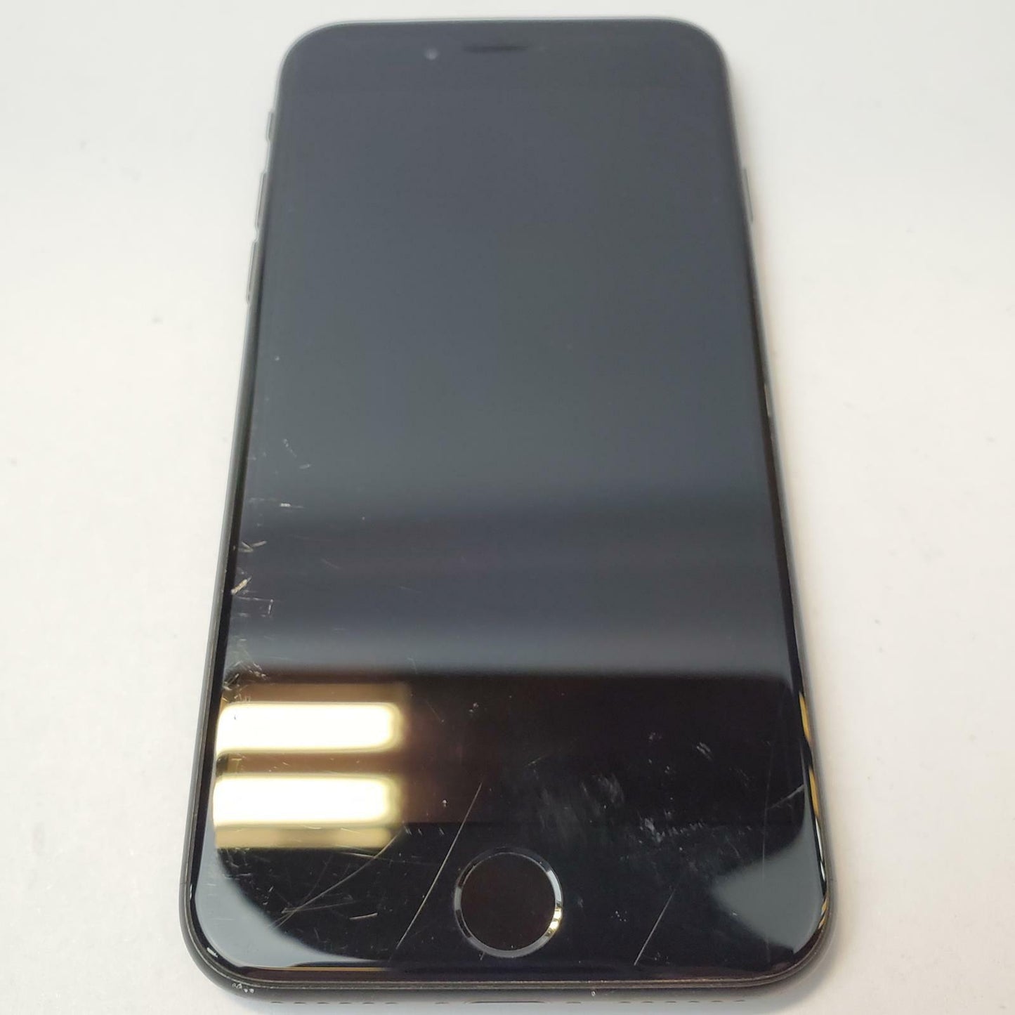 Apple iPhone SE MHG43LL/A 2nd Gen 64GB Unlocked Smartphone | Grade C | 8235