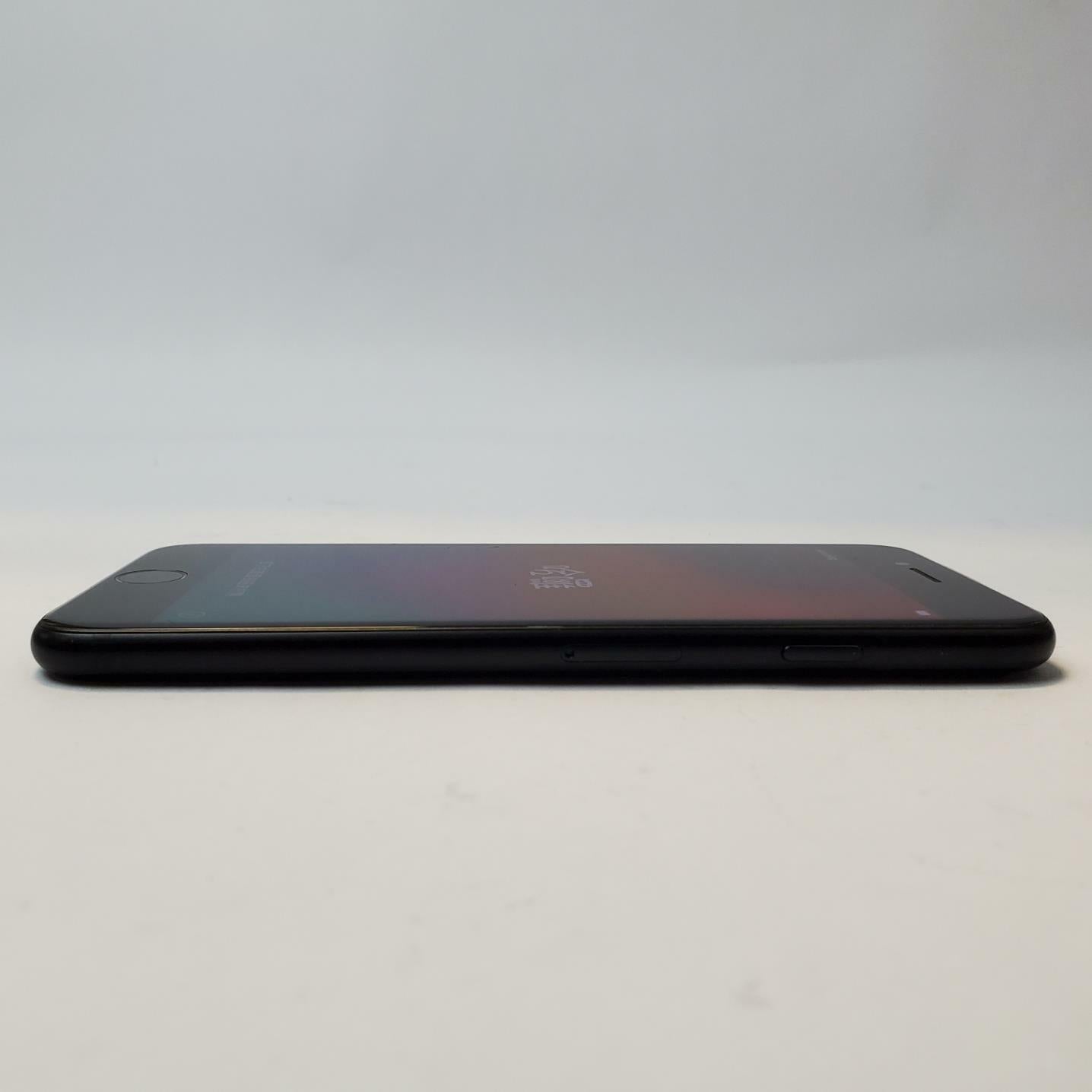 Apple iPhone SE MHG43LL/A 2nd Gen 64GB Unlocked Smartphone | Grade C | 8234