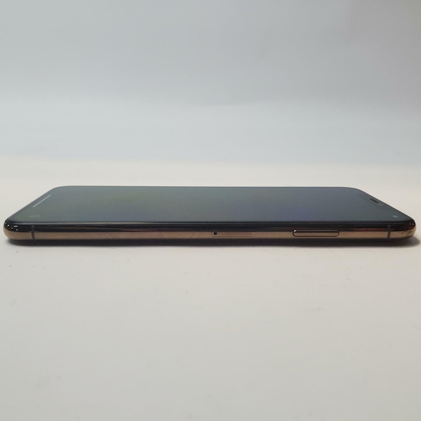 Apple iPhone XS MAX MT6L2LL/A 256GB Verizon Locked Smartphone (Gold) | Grade C