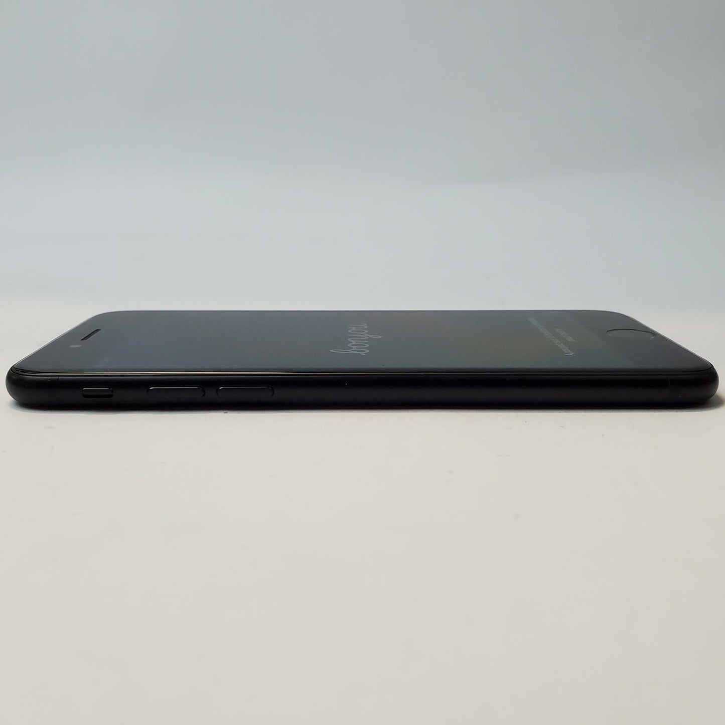 Apple iPhone SE MHG43LL/A 2nd Gen 64GB Unlocked Smartphone | Grade C | 8233