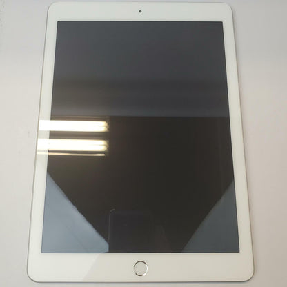 APPLE IPAD 6TH GEN MR7G2LL/A 32GB WiFi Tablet (Silver) | Grade C