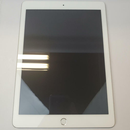 APPLE IPAD 6TH GEN MR7G2LL/A 32GB WiFi Tablet (Silver) | Grade C