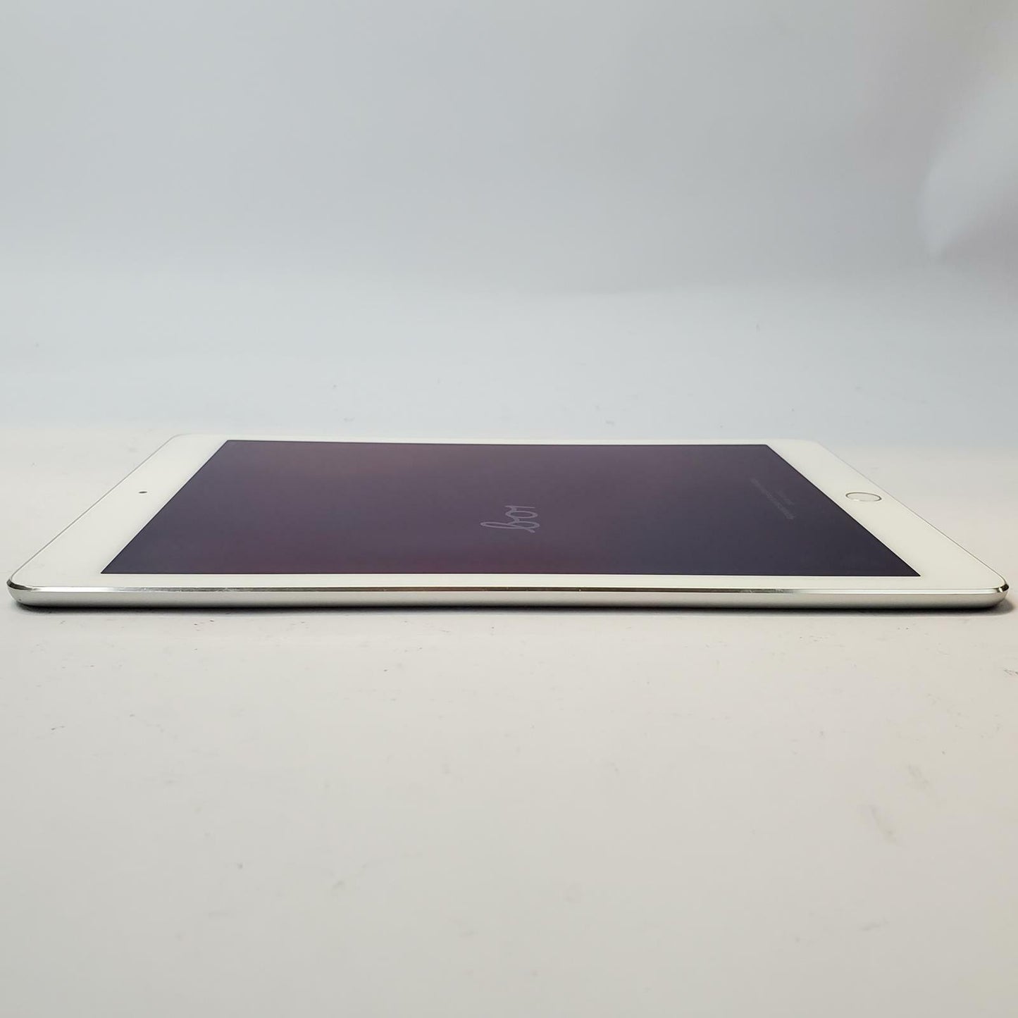 APPLE IPAD AIR 2 MGLW2LL/A 9.7" 16GB WiFi Tablet (Silver) | Grade C