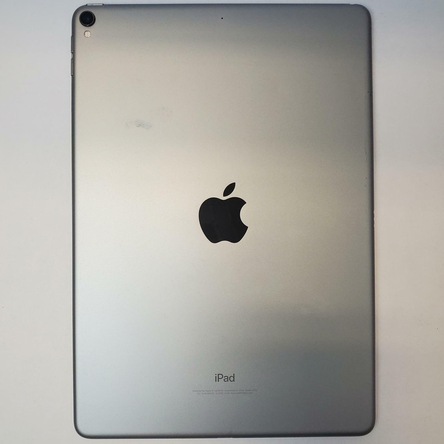 APPLE iPad Pro 10.5" MQDT2LL/A 64GB WiFi Tablet (Space Gray) | Grade C